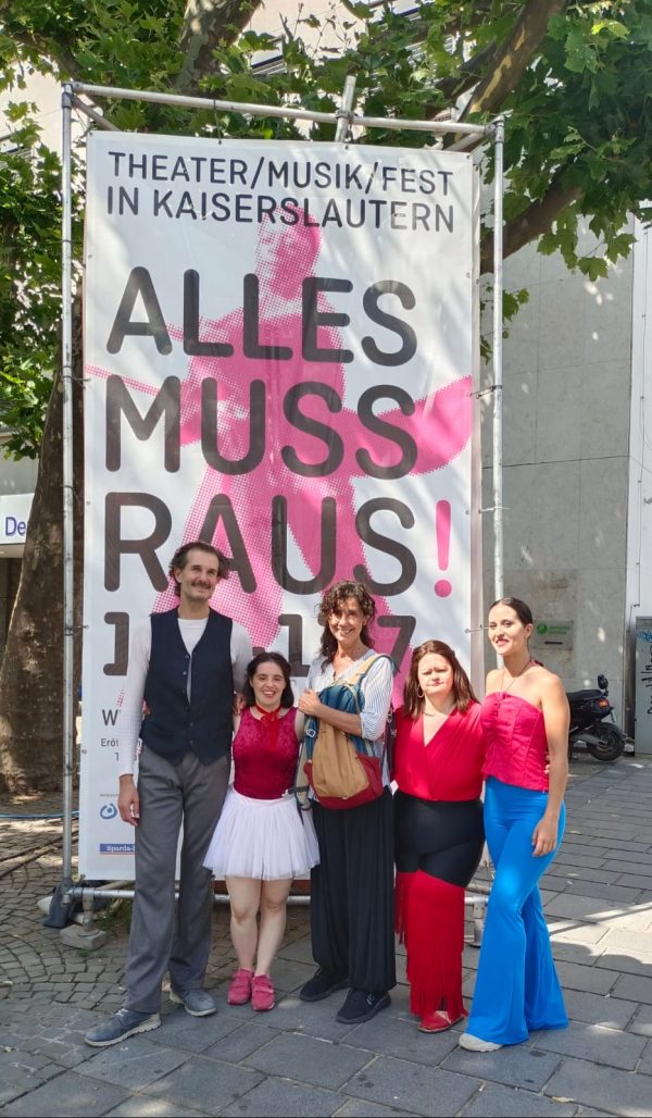 El Festival Alles Muss Raus de Kaiserslauten programó dos piezas de Danza Mobile